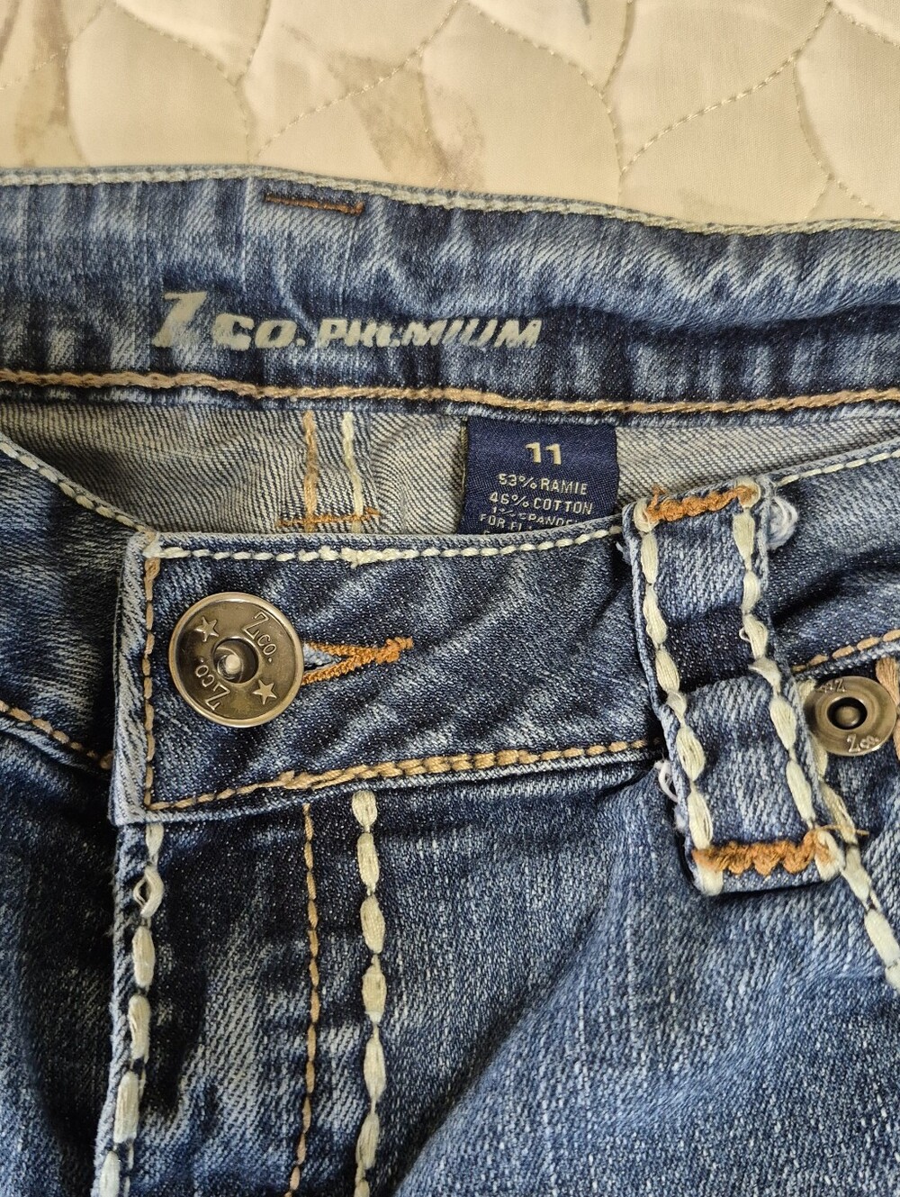 ZCO Premium Juniors's Straight Leg Jeans in Medium Blue Wash - Picture 8 of 10